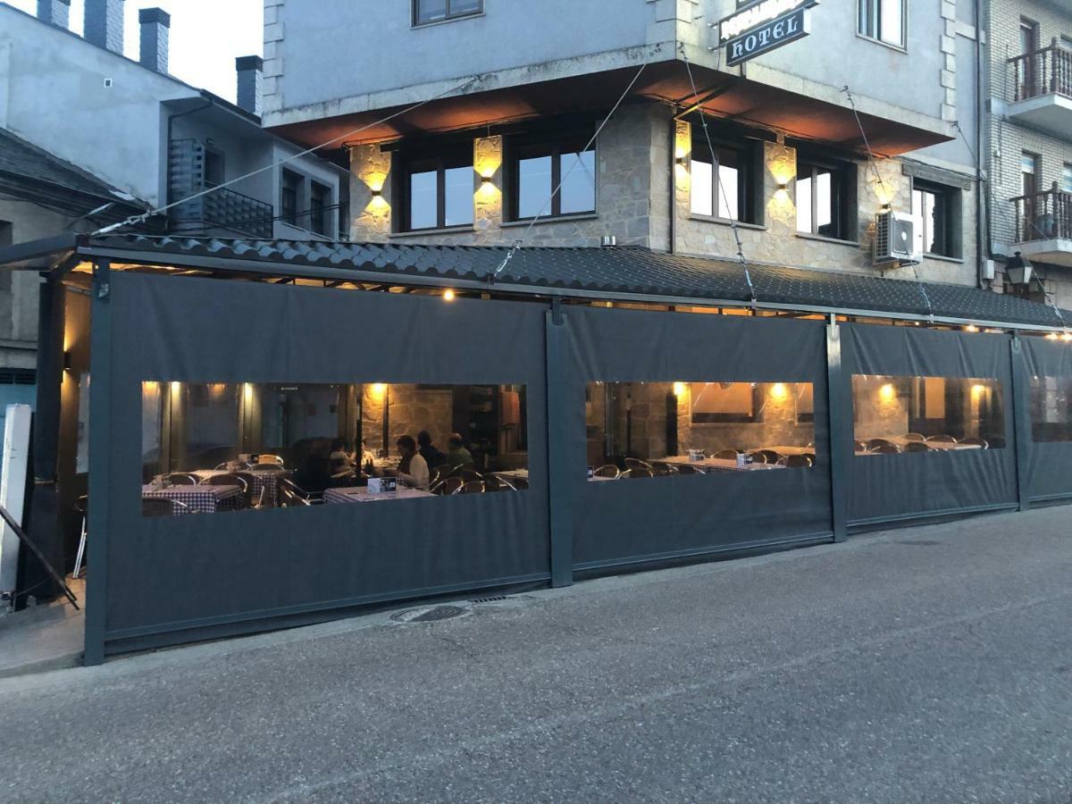 Hotel Tres Estrellas Casa Maribona Gela El Puente  Eksteriør bilde